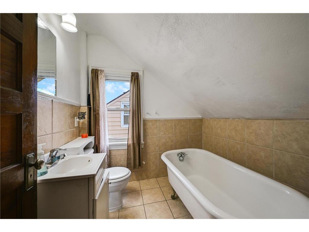 1708 Minnehaha Avenue E Saint Paul MN 55106 7015943 image13