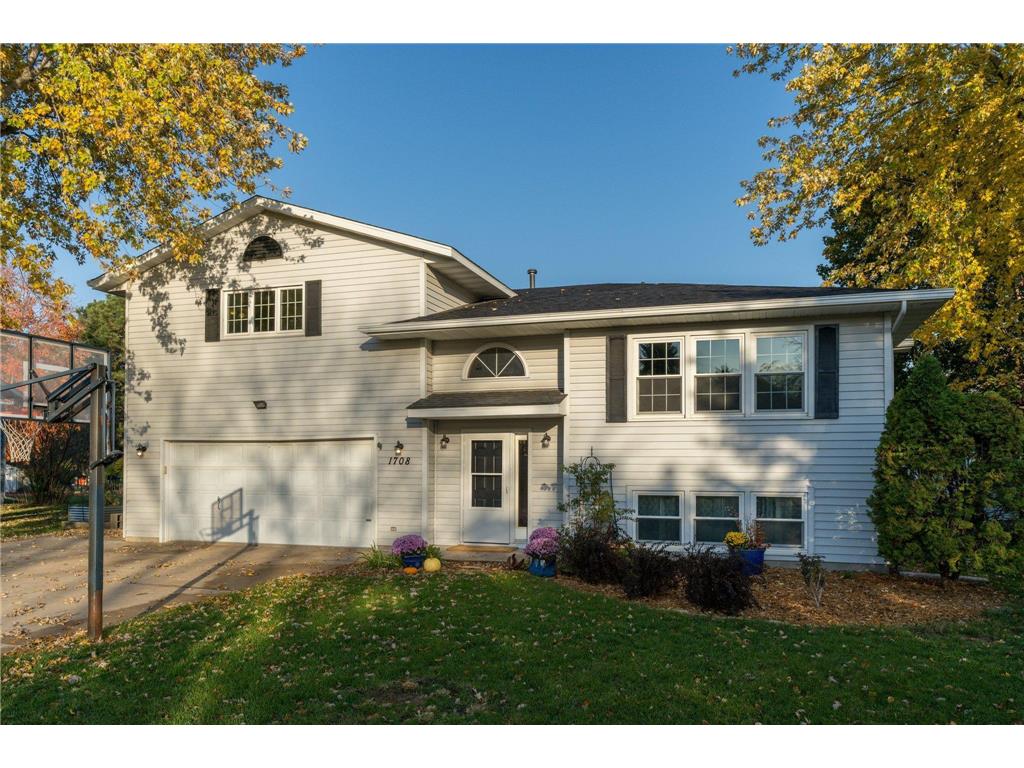 1708 Red Iron Lane Saint Peter MN 56082 6442270 image1