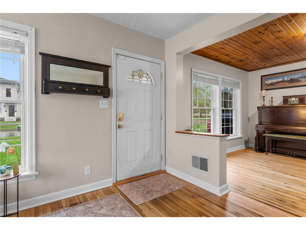 1708 W 5th Street Red Wing MN 55066 7061946 image8