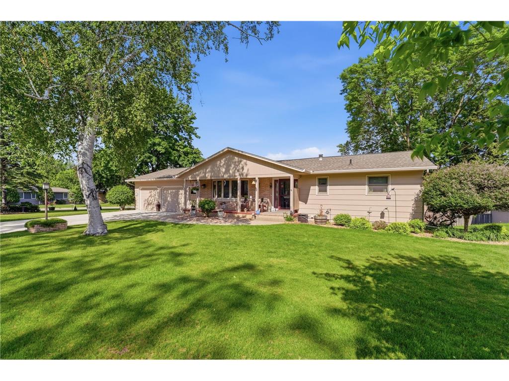 1709 6th Street SW Willmar MN 56201 7082843 image1