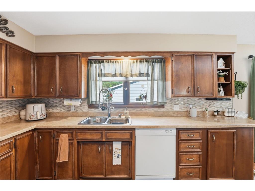 1709 6th Street SW Willmar MN 56201 7082843 image20