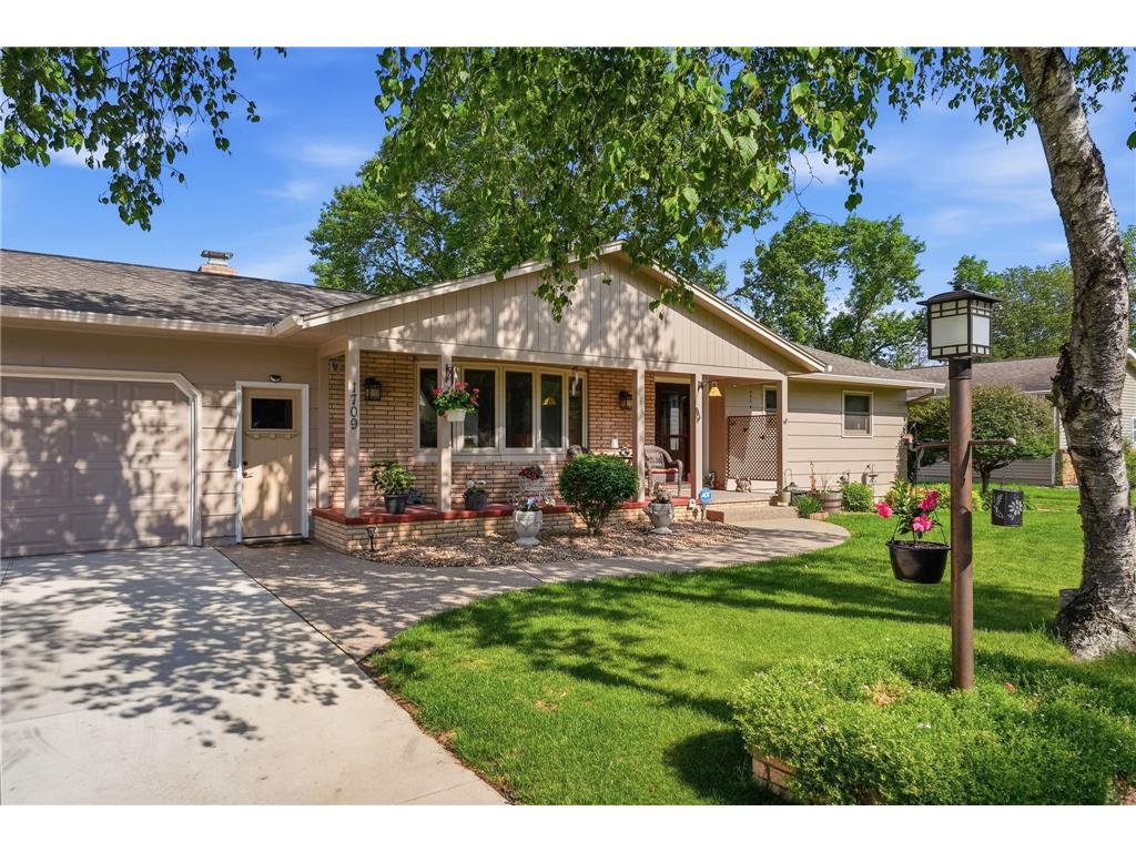 1709 6th Street SW Willmar MN 56201 7082843 image3