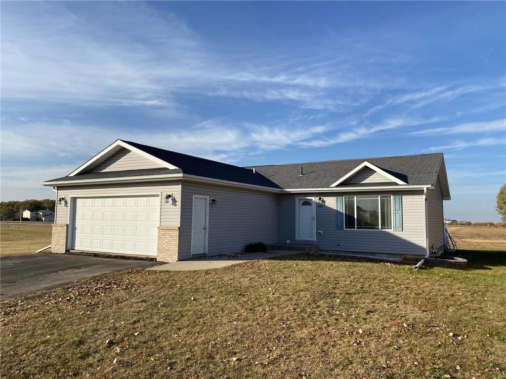 1709 Cecilee Street, Worthington, MN 56187 MLS 6301593 Edina Realty