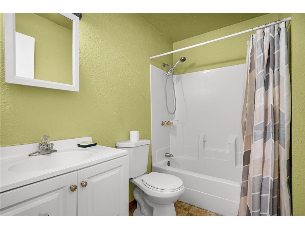 1709 Field Avenue Saint Paul MN 55116 7039448 image20