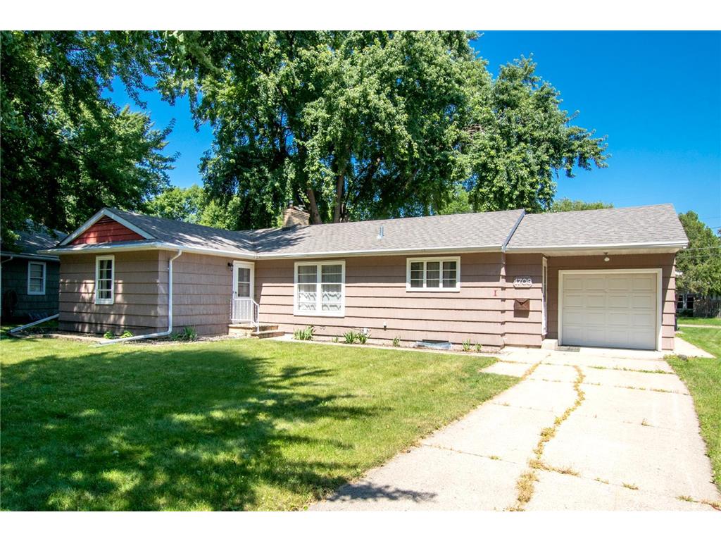 1709 Ives Avenue N Glencoe MN 55336 6580068 image1