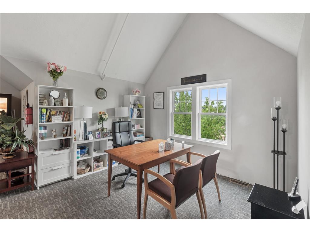 1709 Southcross Drive W Burnsville MN 55306 6817660 image26