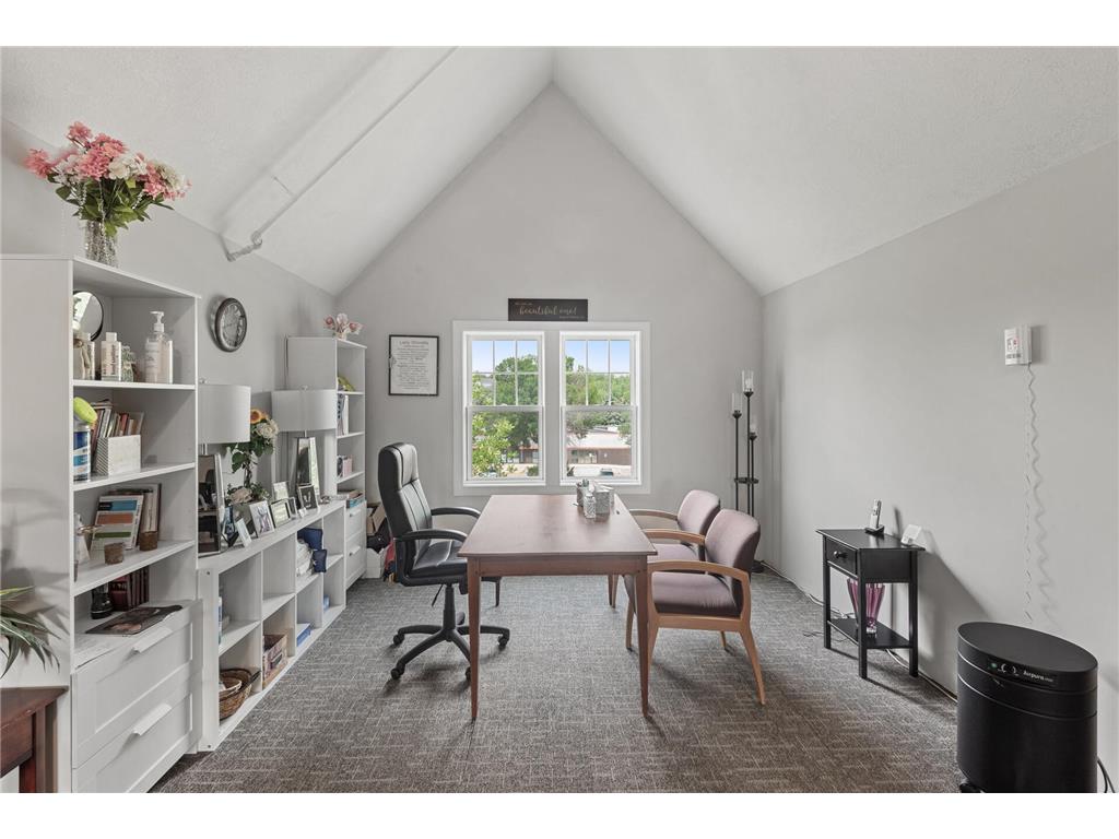 1709 Southcross Drive W Burnsville MN 55306 6817660 image27