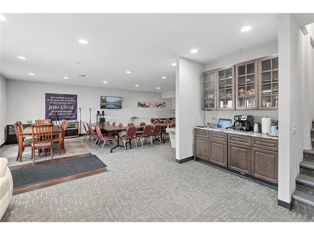 1709 Southcross Drive W Burnsville MN 55306 6817660 image32