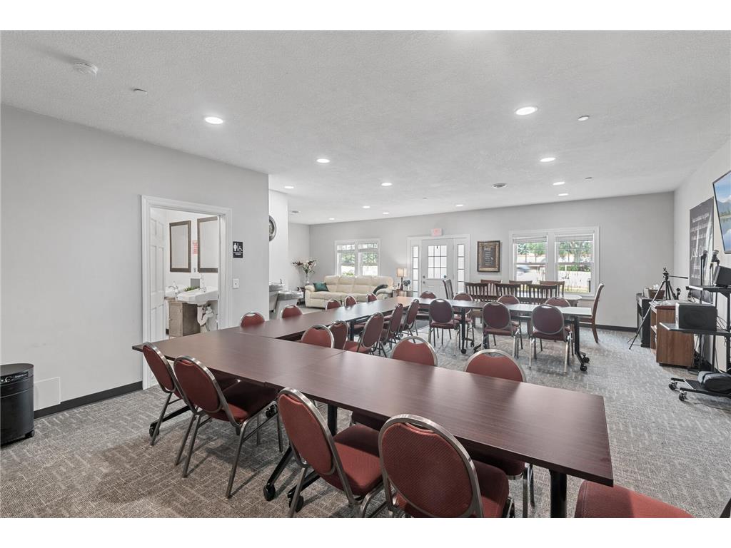 1709 Southcross Drive W Burnsville MN 55306 6817660 image36