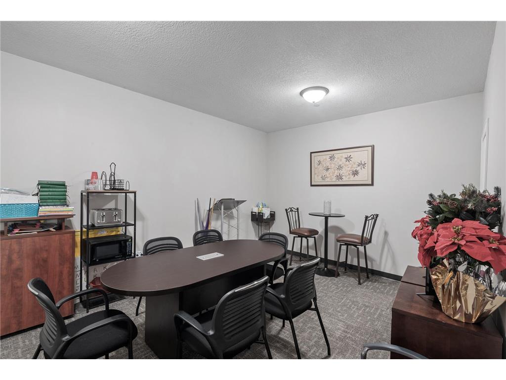 1709 Southcross Drive W Burnsville MN 55306 6817660 image41