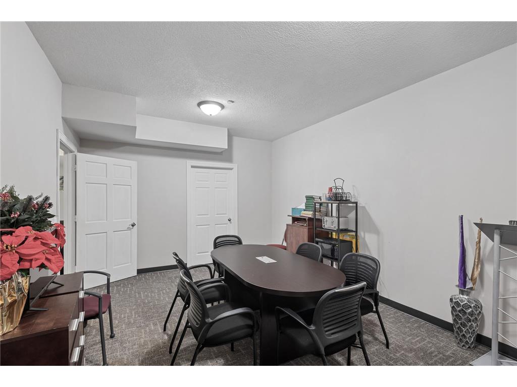 1709 Southcross Drive W Burnsville MN 55306 6817660 image43