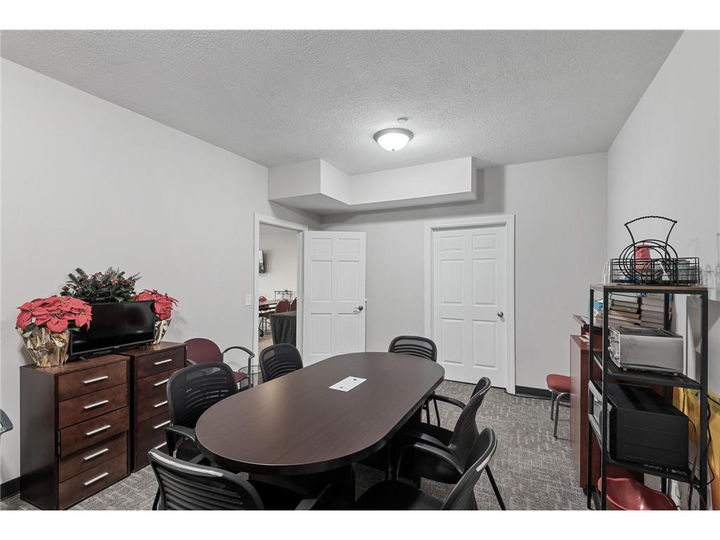 1709 Southcross Drive W Burnsville MN 55306 6817660 image44