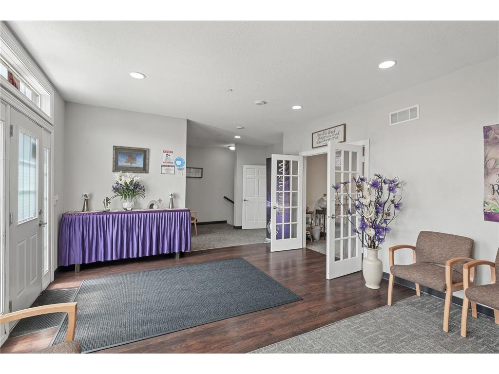 1709 Southcross Drive W Burnsville MN 55306 6817660 image5