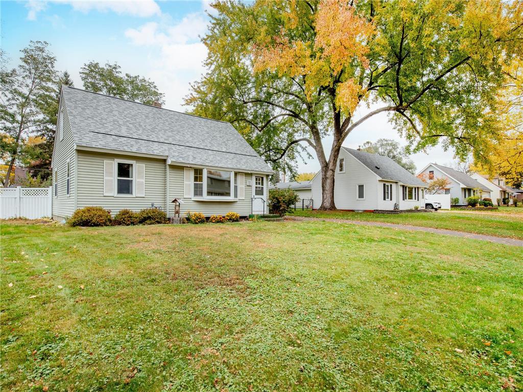 171 Downs Avenue Maplewood MN 55117 7010335 image16