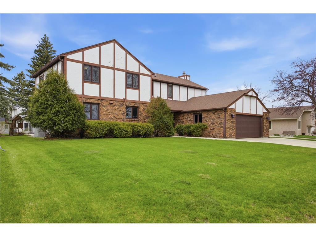 171 N Woodcrest Drive N Fargo ND 58102 7068606 image2