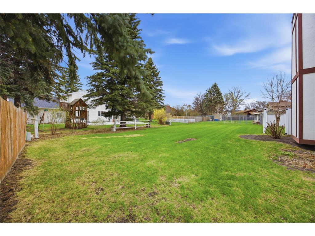 171 N Woodcrest Drive N Fargo ND 58102 7068606 image39