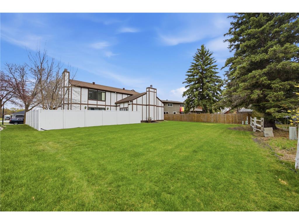 171 N Woodcrest Drive N Fargo ND 58102 7068606 image40