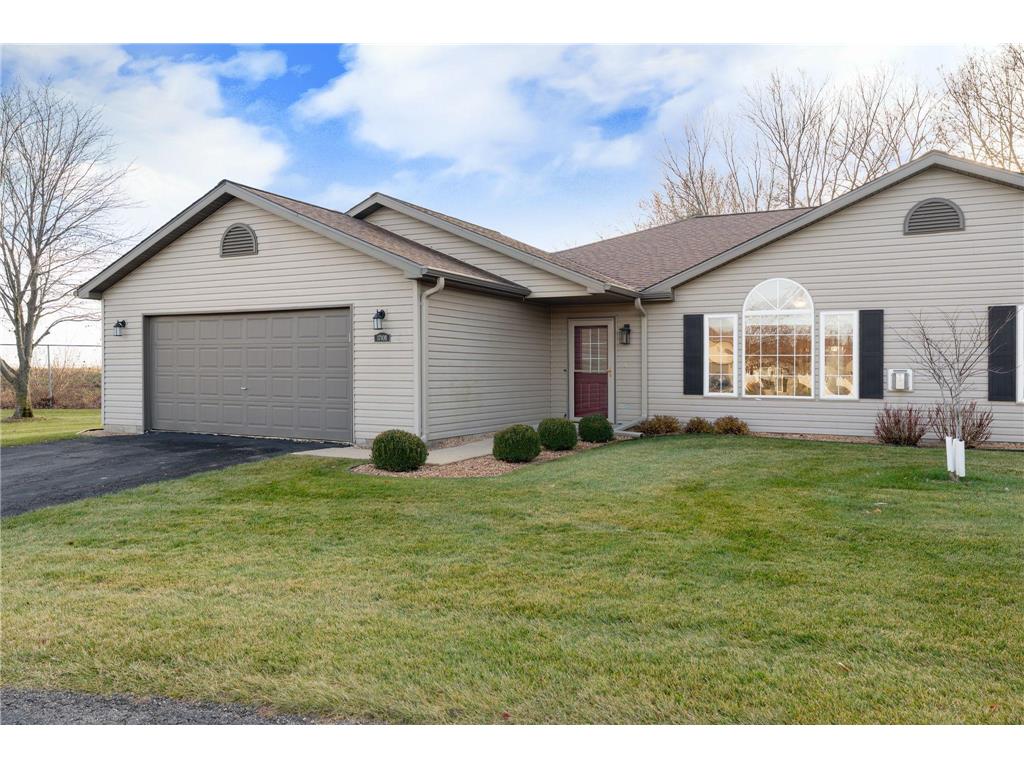 1710 B Carriage Home Drive Austin MN 55912 6821722 image1