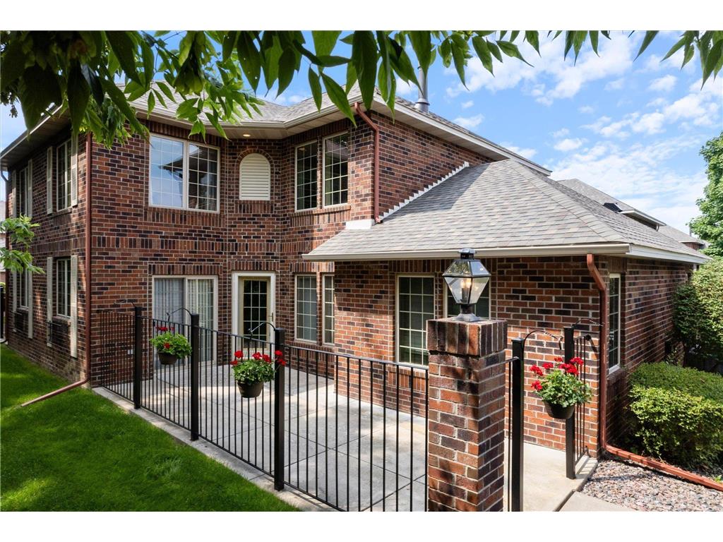 1710 Hunter Hill Road Hudson WI 54016 6564326 image1
