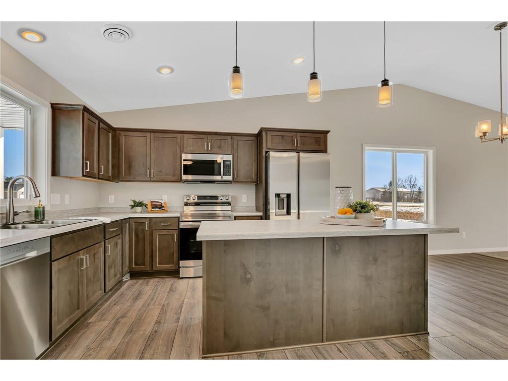 1710 Maple Leaf Lane Litchfield MN 55355 6804643 image6