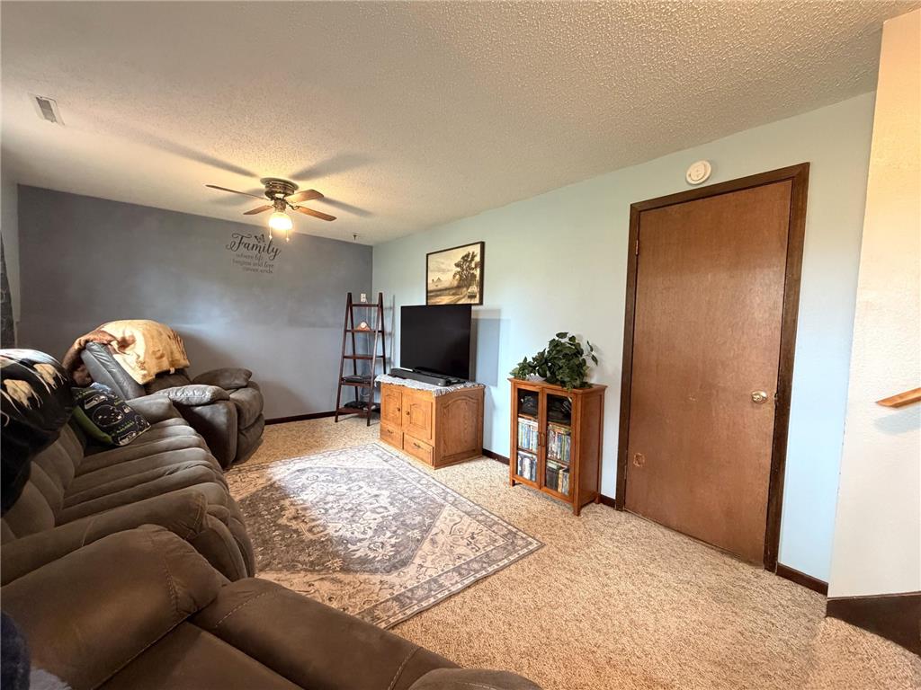 1710 River Road Windom MN 56101 7068304 image18