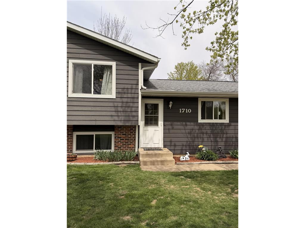 1710 River Road Windom MN 56101 7068304 image2