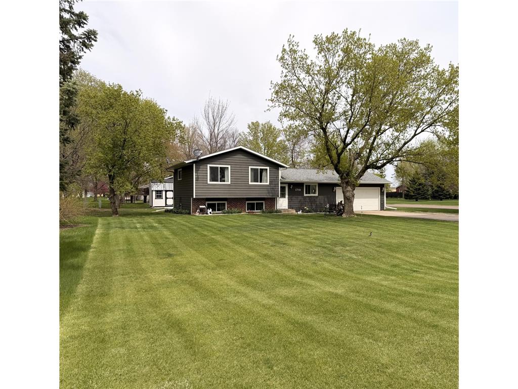 1710 River Road Windom MN 56101 7068304 image29