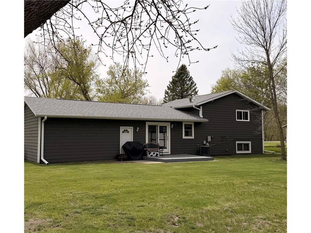 1710 River Road Windom MN 56101 7068304 image31