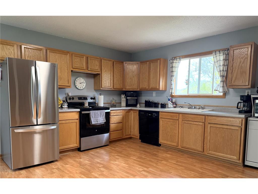 1710 River Road Windom MN 56101 7068304 image4