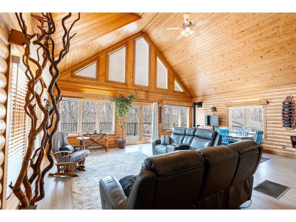 17106 305th Avenue Erie Twp MN 56501 7067567 image15