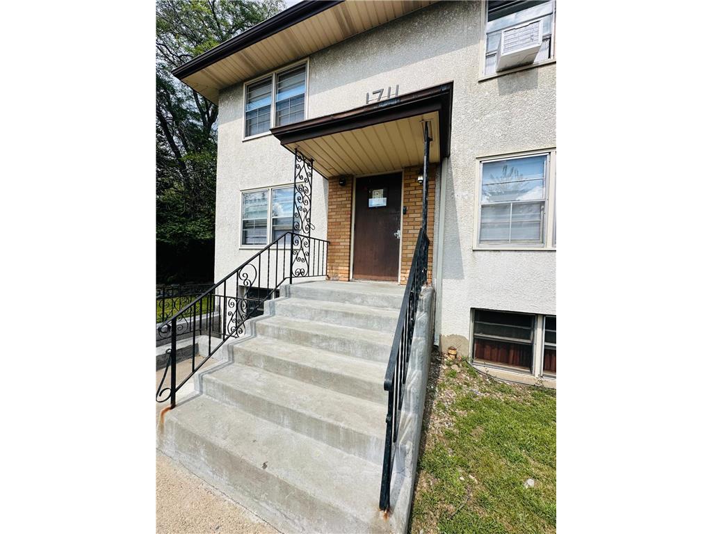 1711 7th Street E Saint Paul MN 55106 6780226 image1