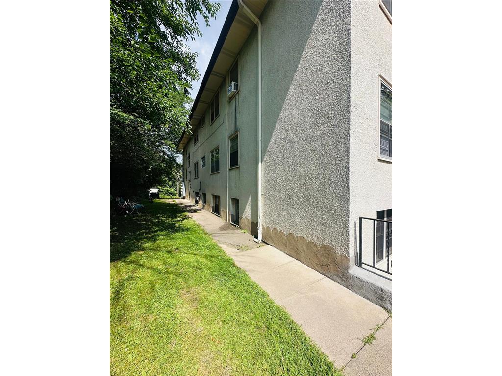 1711 7th Street E Saint Paul MN 55106 6780226 image3