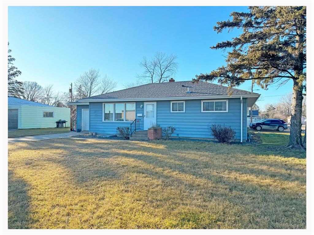 1711 America Avenue NW Bemidji MN 56601 6497076 image1