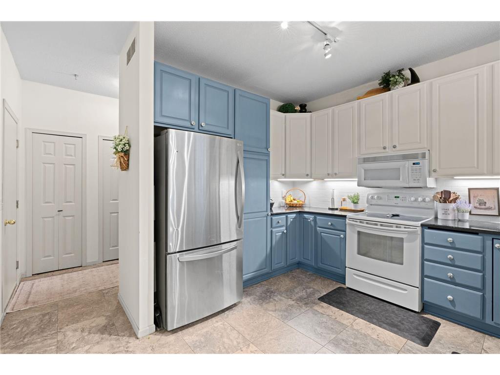 1711 Elm Street White Bear Lake MN 55110 7097309 image13