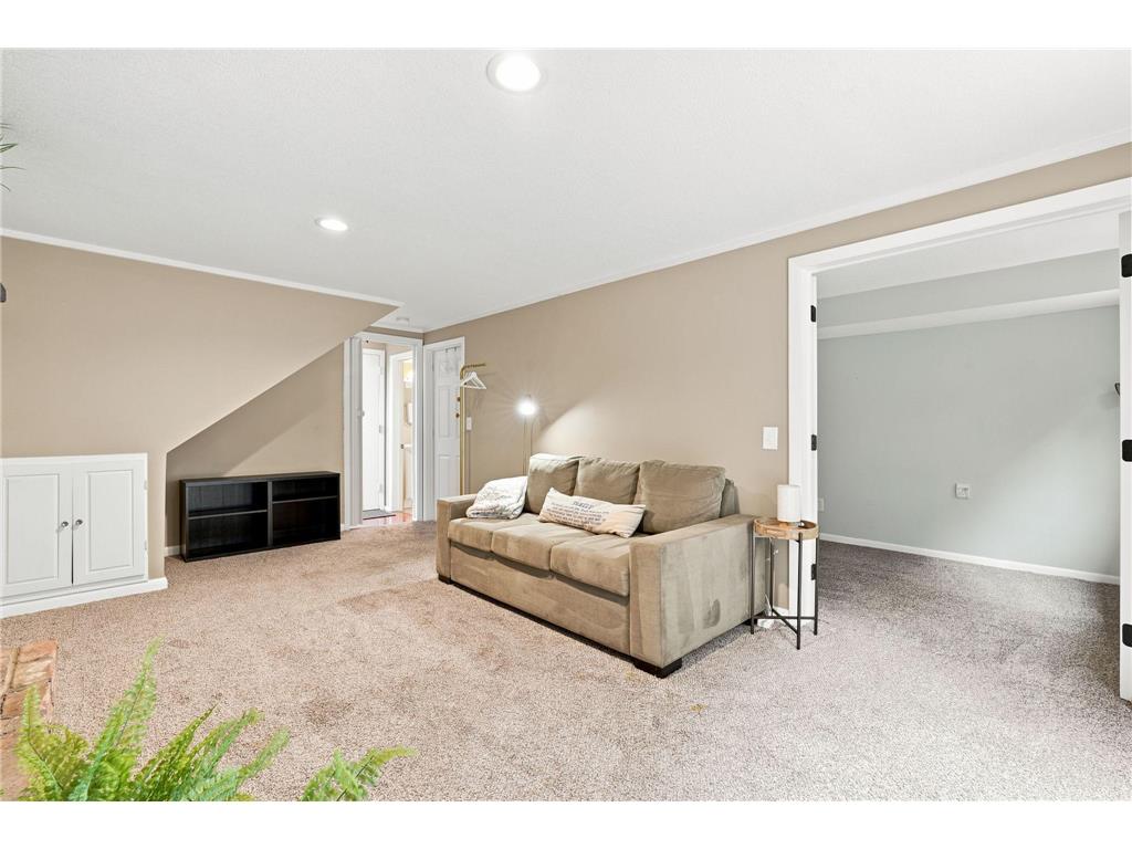 1711 Hickory Hill Drive Eagan MN 55122 7112437 image16