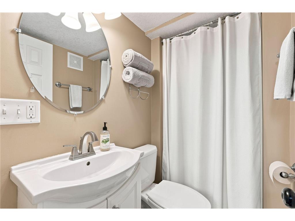 1711 Hickory Hill Drive Eagan MN 55122 7112437 image19