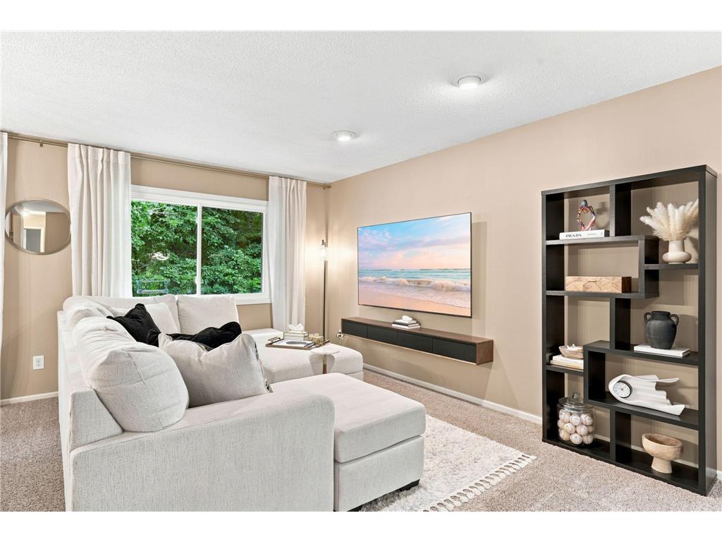 1711 Hickory Hill Drive Eagan MN 55122 7112437 image3