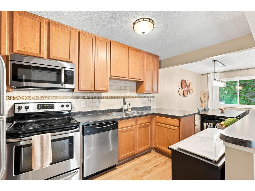 1711 Hickory Hill Drive Eagan MN 55122 7112437 image8