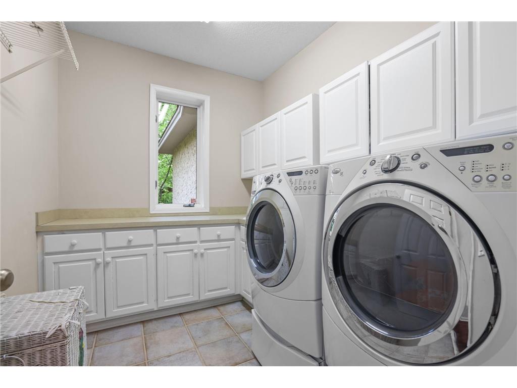 1711 Little Crow Drive South Saint Paul MN 55075 7085008 image25