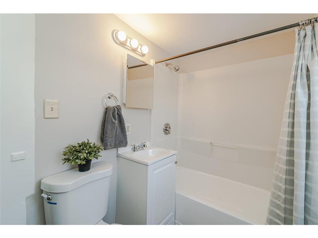 1711 NE 22nd Avenue NE Minneapolis MN 55418 7030142 image29