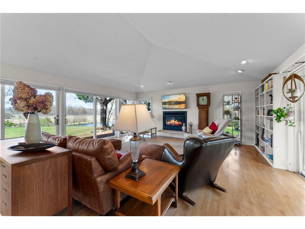 1711 W Church Road Alden Twp WI 54026 - Apple River 7069599 image10