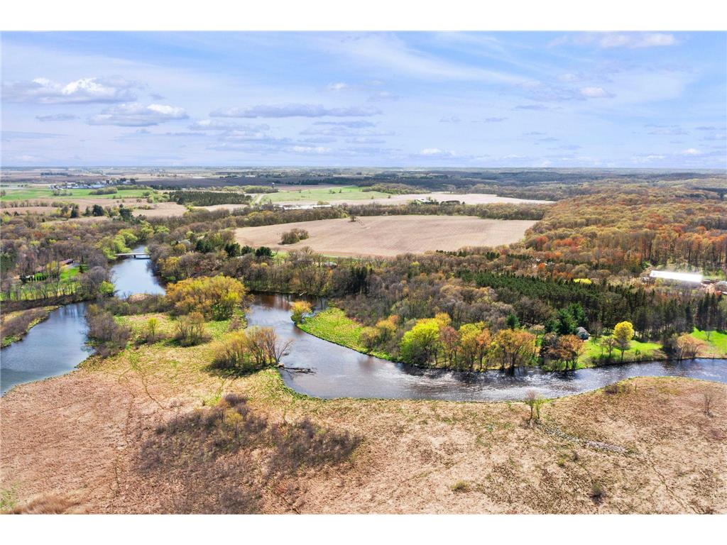 1711 W Church Road Alden Twp WI 54026 - Apple River 7069599 image105