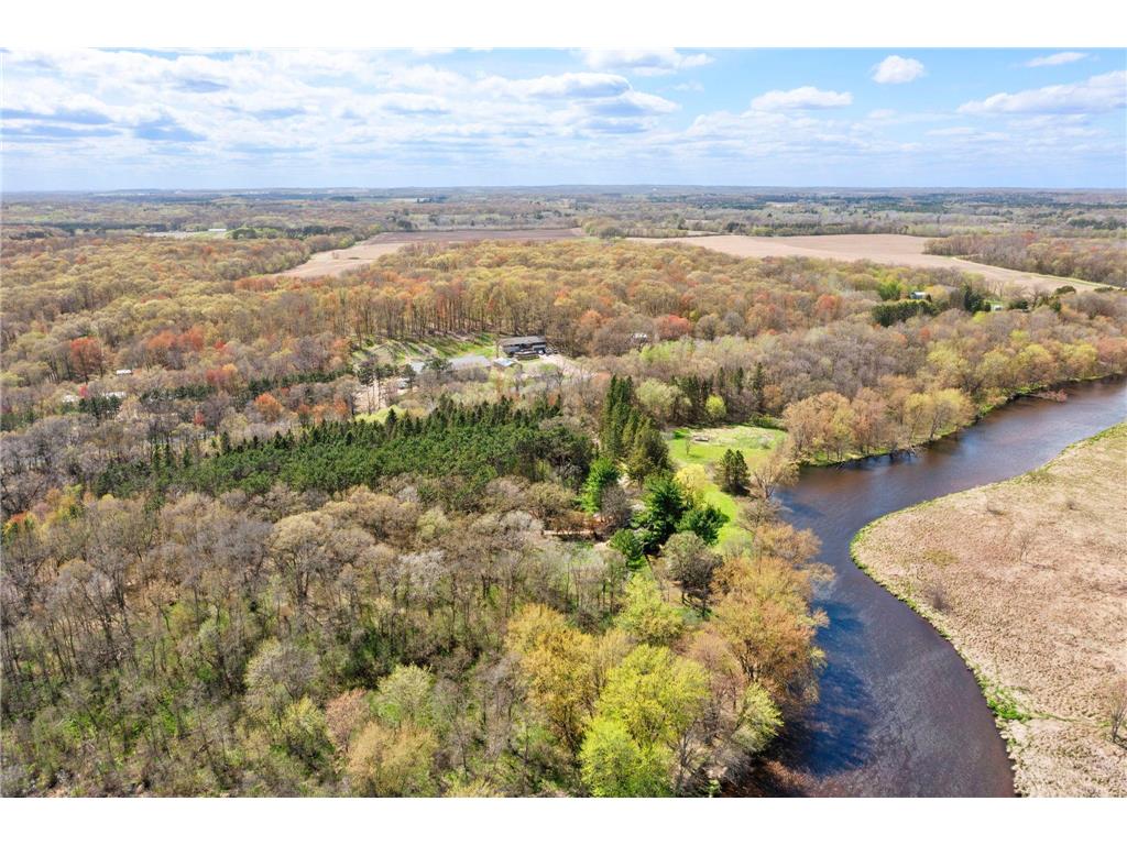 1711 W Church Road Alden Twp WI 54026 - Apple River 7069599 image106