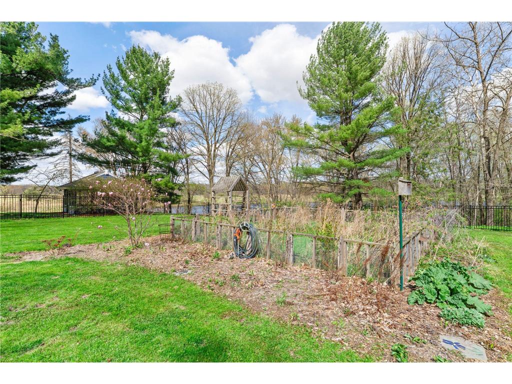 1711 W Church Road Alden Twp WI 54026 - Apple River 7069599 image94