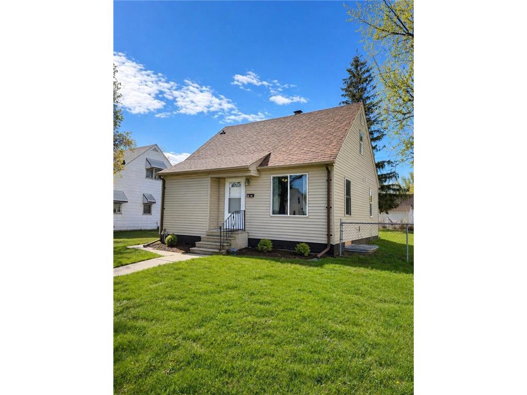 1712 Arlington Avenue E Saint Paul MN 55106 7065601 image1