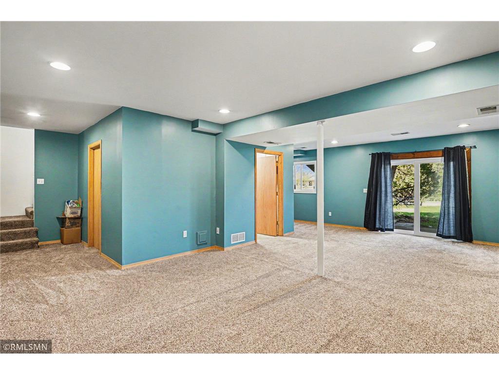 1712 James Court Burnsville MN 55337 7050937 image22