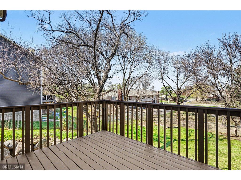 1712 James Court Burnsville MN 55337 7050937 image23