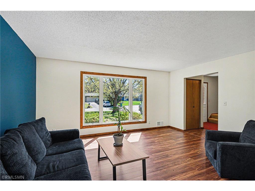 1712 James Court Burnsville MN 55337 7050937 image7