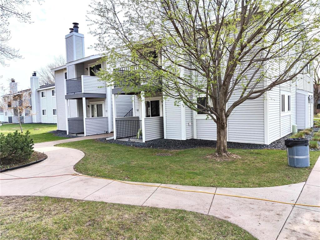 1712 Pleasant Street #G Lauderdale MN 55113 6367265 image1