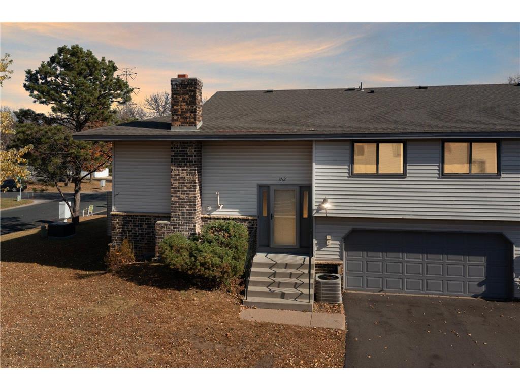 1712 Woodgate Lane Eagan MN 55122 6625129 image1